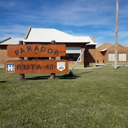 Hotel Parador Ruta 40 Gobernador Gregores Esterno foto